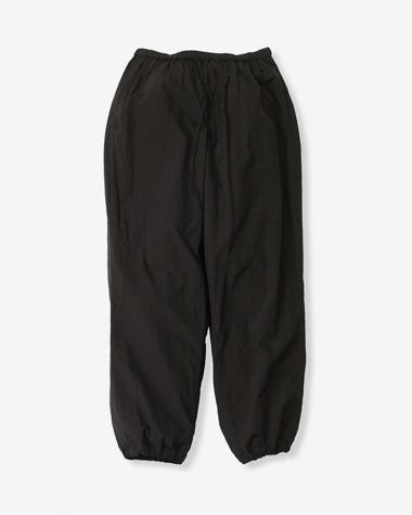 ATON (MEN) / HAND DYE NYLON OVER PANTS / BROWN