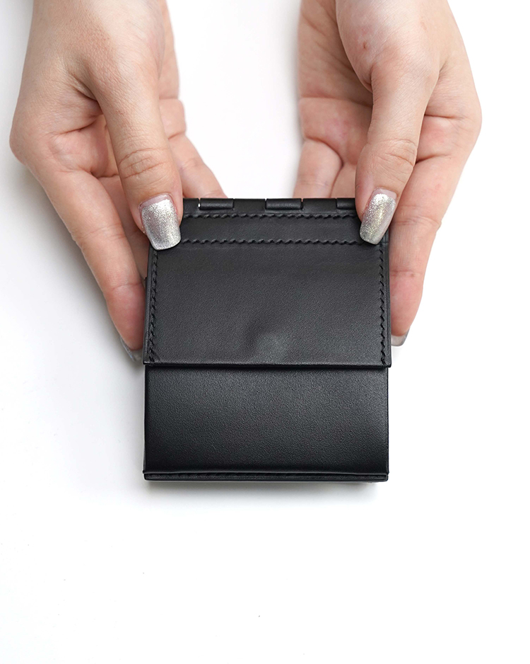 HINGE - MINI WALLET