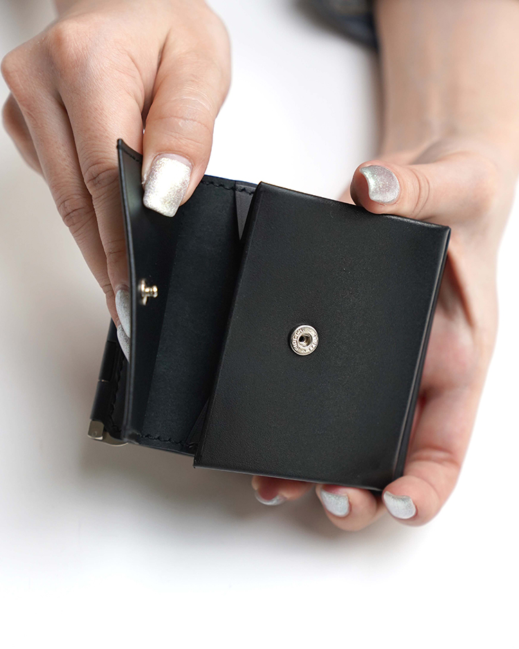 HINGE - MINI WALLET