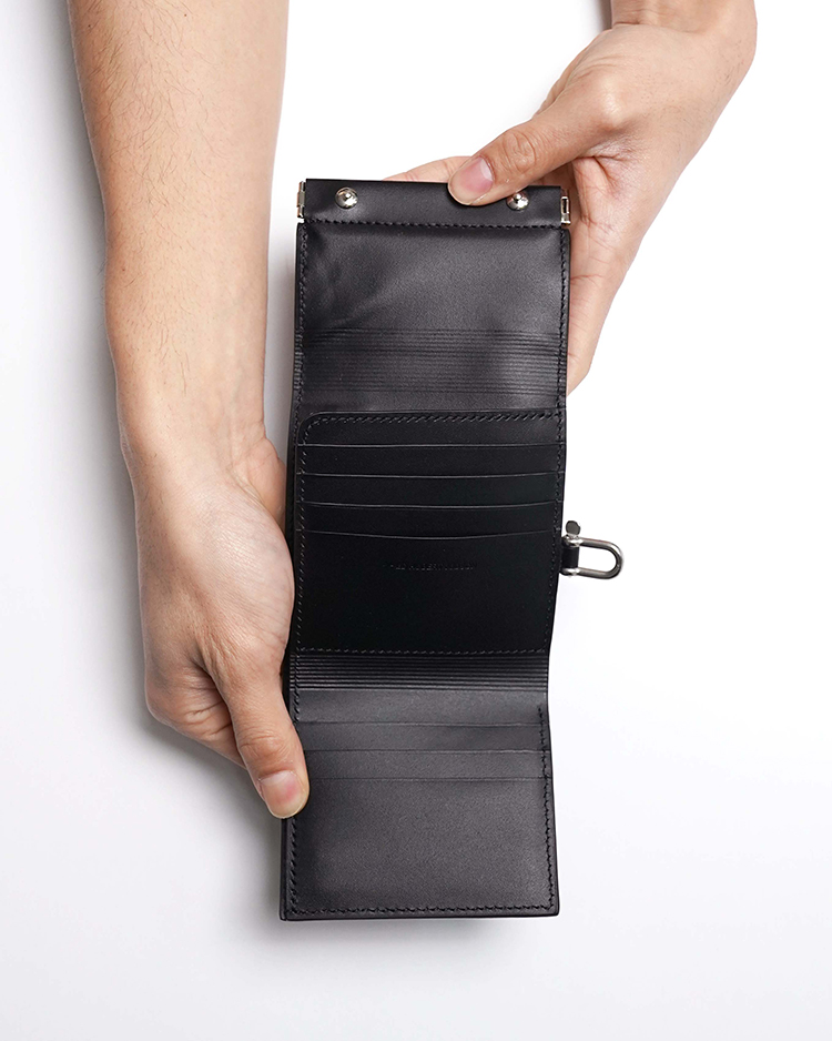 DERRICK - SHACKLE BIFOLD WALLET