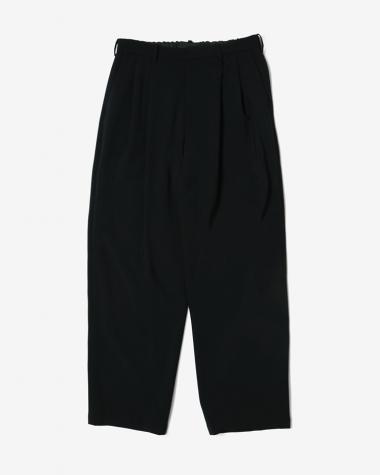  / WOOL TWO-TUCK WIDE EASY SLACKS  / BLACK