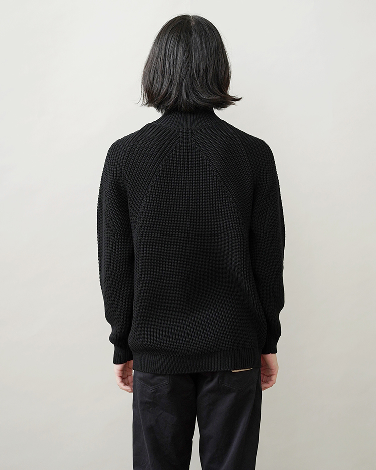 BATONER / SIGNATURE TURTLE NECK